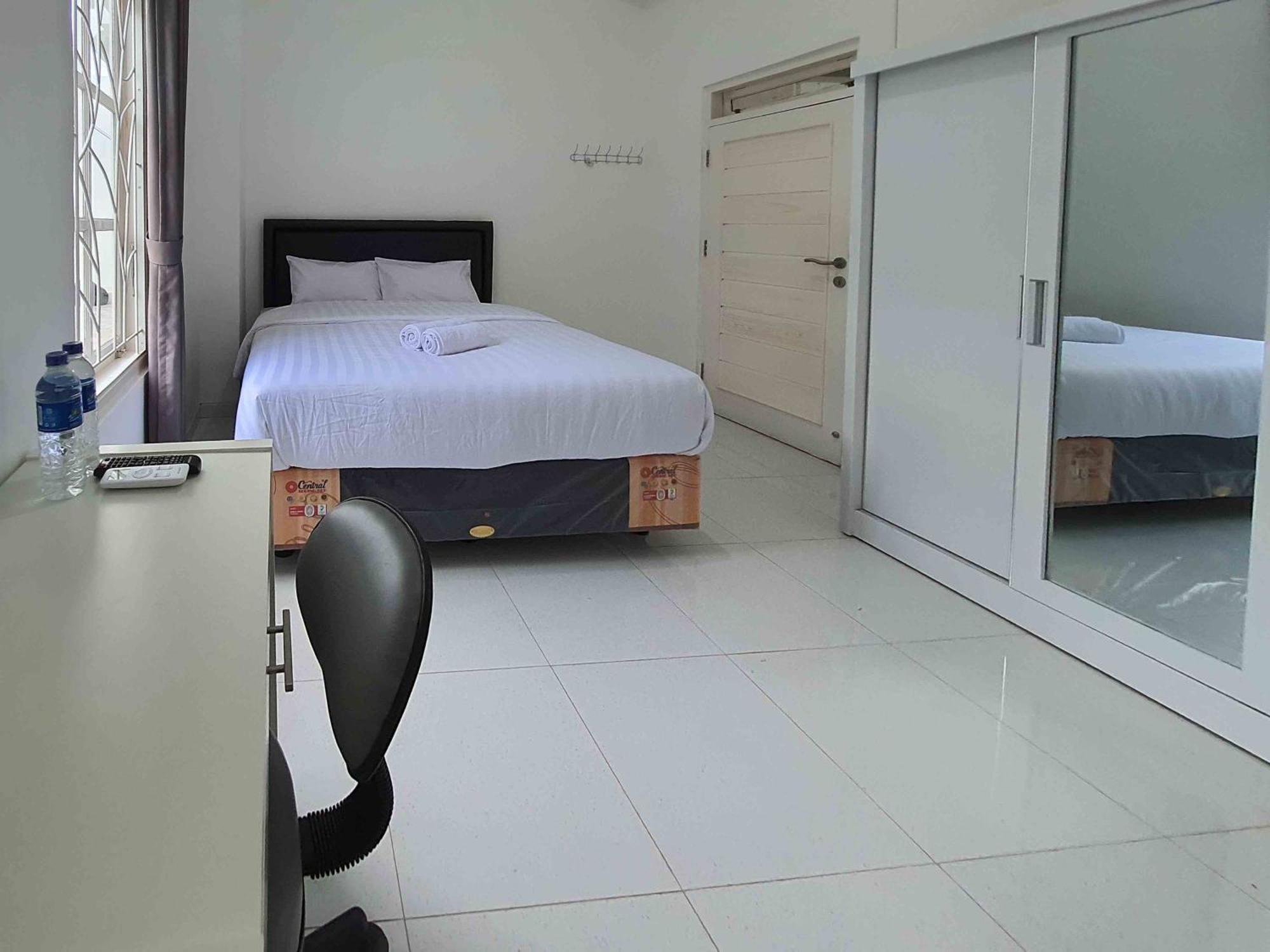 Reddoorz Syariah At Jalan Godean Otel Ngabean Dış mekan fotoğraf