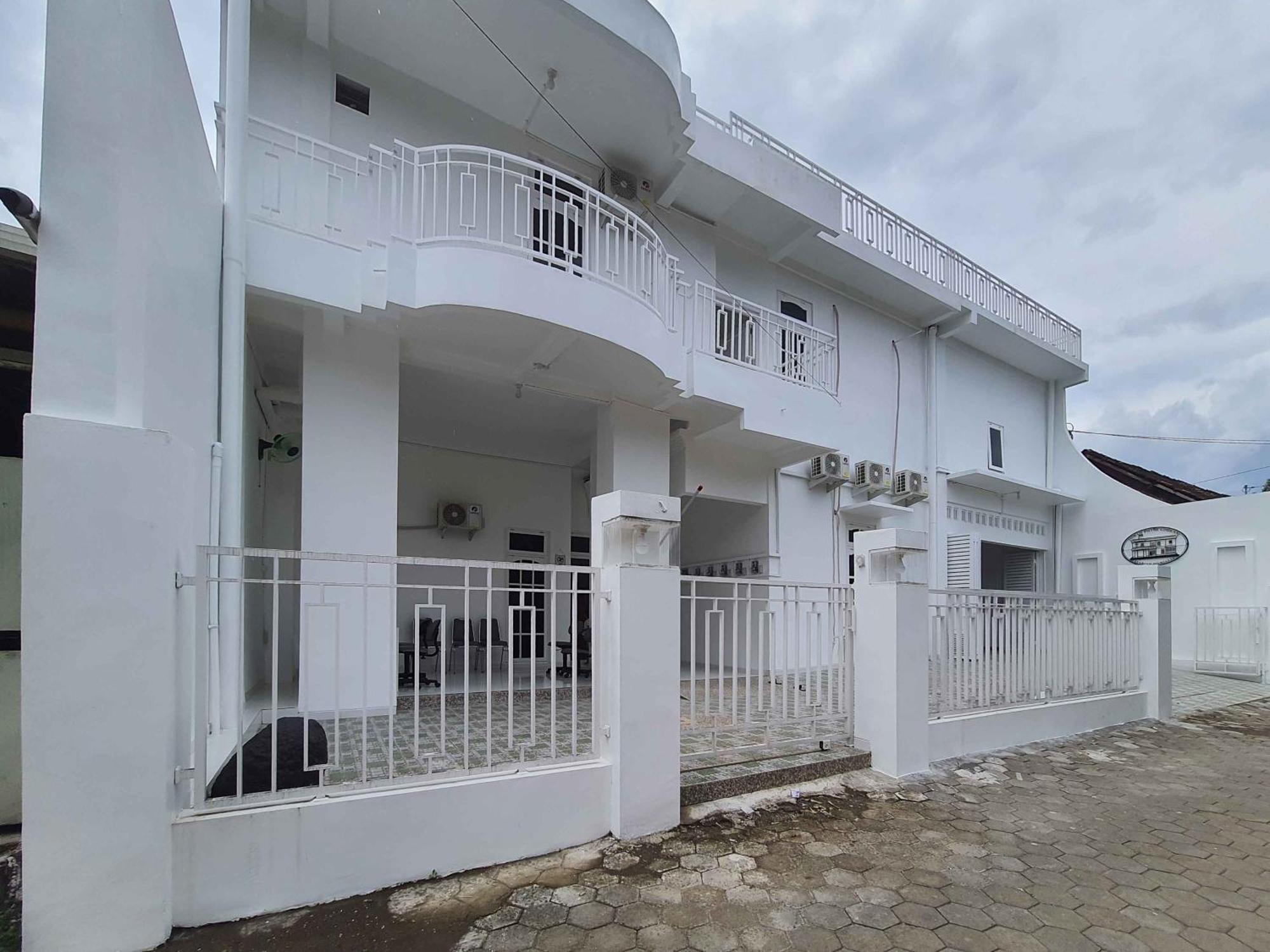 Reddoorz Syariah At Jalan Godean Otel Ngabean Dış mekan fotoğraf